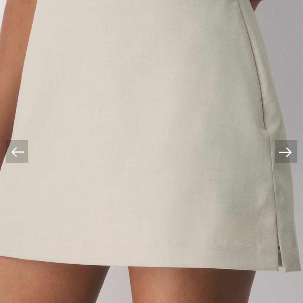 NWT Aritzia Roundup Skort - (Re)ssential Light in Heather Matte Pearl Size 00 - Picture 2 of 5